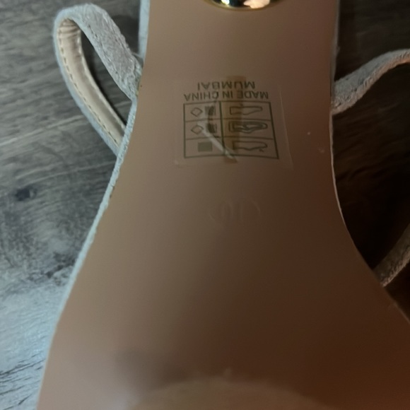 SOLD - Picture 3 of 3